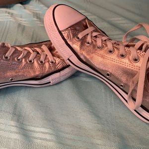 Women’s Metallic Tie Up Converse Size 9